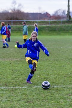 Bild 49 - B-Juniorinnen TSV Gnutz o.W. - SV Henstedt Ulzburg II : Ergebnis: ca. 5:0